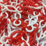 Securrise Solution safety barrier chain red and white PVC chain 15 meter with S hook for traffic cones